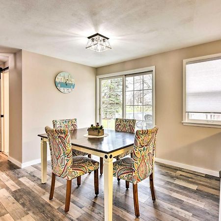 Charming Retreat With Deck - Walk To Lake Pepin Eksteriør billede
